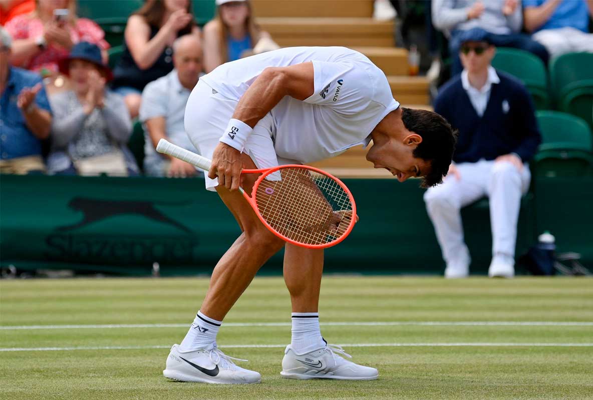 Garin protagoniza una épica remontada para meterse en cuartos de Wimbledon