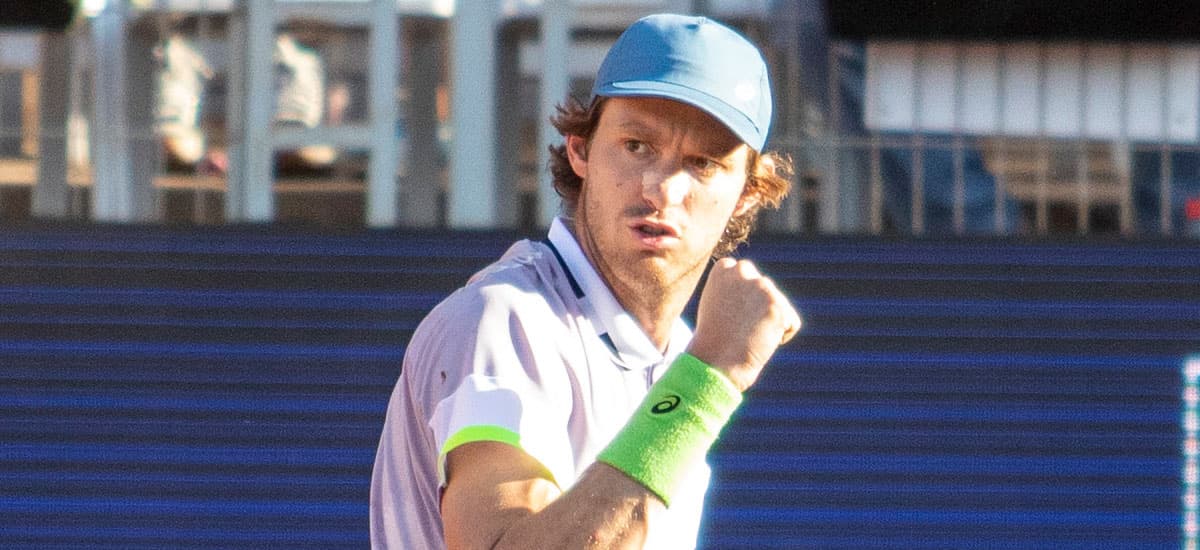 Nicolás Jarry debutó en Montecarlo sorprendiendo al 20 del mundo